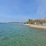 Ivan By The Sea Apartment