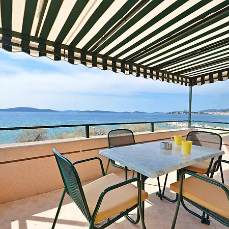 Ivan By The Sea Apartment *