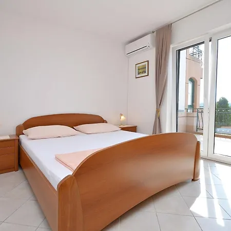 Apartment Ivan By The Sea Vodice