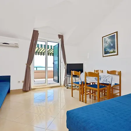 Apartment Ivan By The Sea Vodice