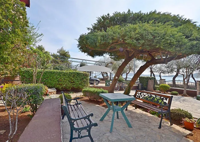 Ivan By The Sea Apartment