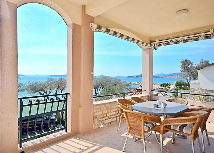 Ivan By The Sea Apartment