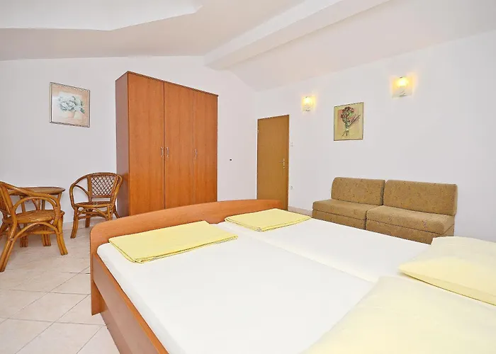 Apartment Ivan By The Sea *