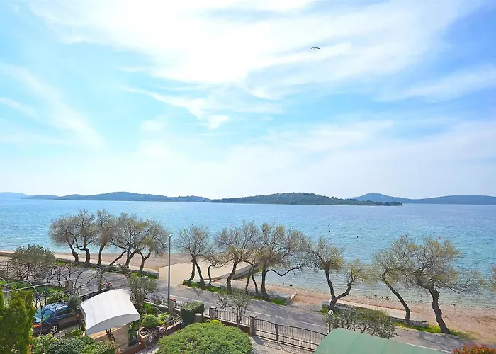 Apartment Ivan By The Sea *