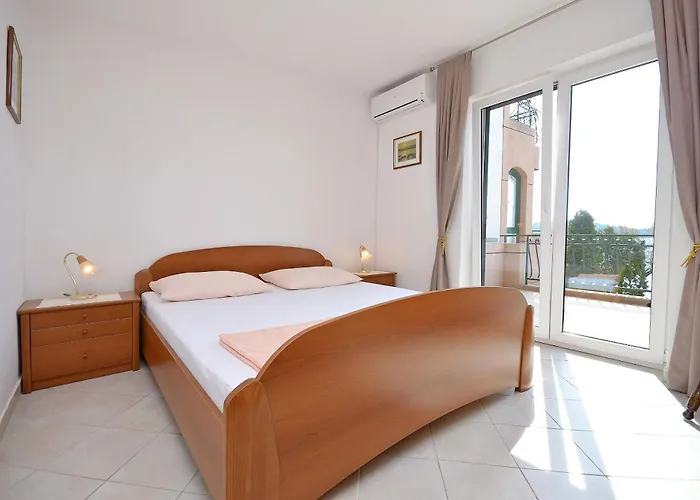 Apartment Ivan By The Sea Vodice