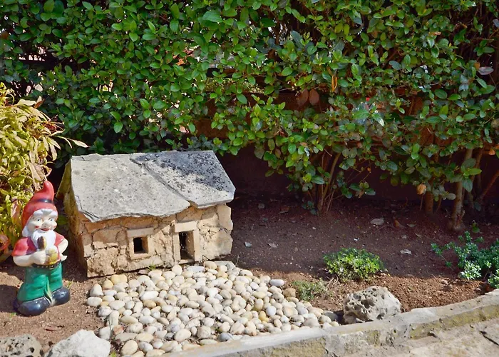 Ivan By The Sea Apartment *