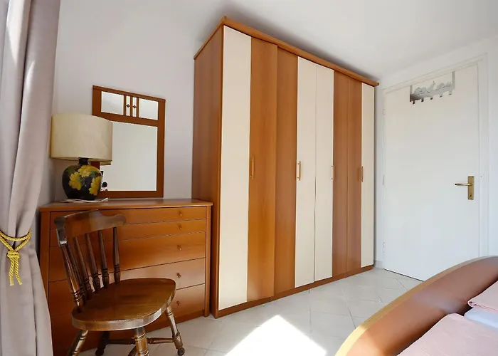 Apartment Ivan By The Sea Vodice